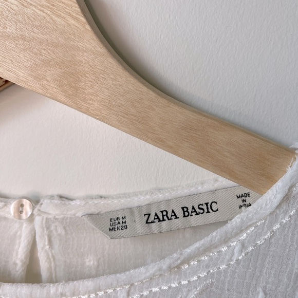 Zara Basic blouse - Picture 2 of 5